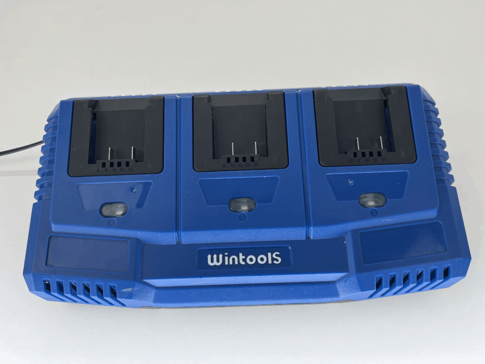 ROOKS 20V AQ-ONE Ładowarka HI-PRO 3x2,5A OK-03.4397